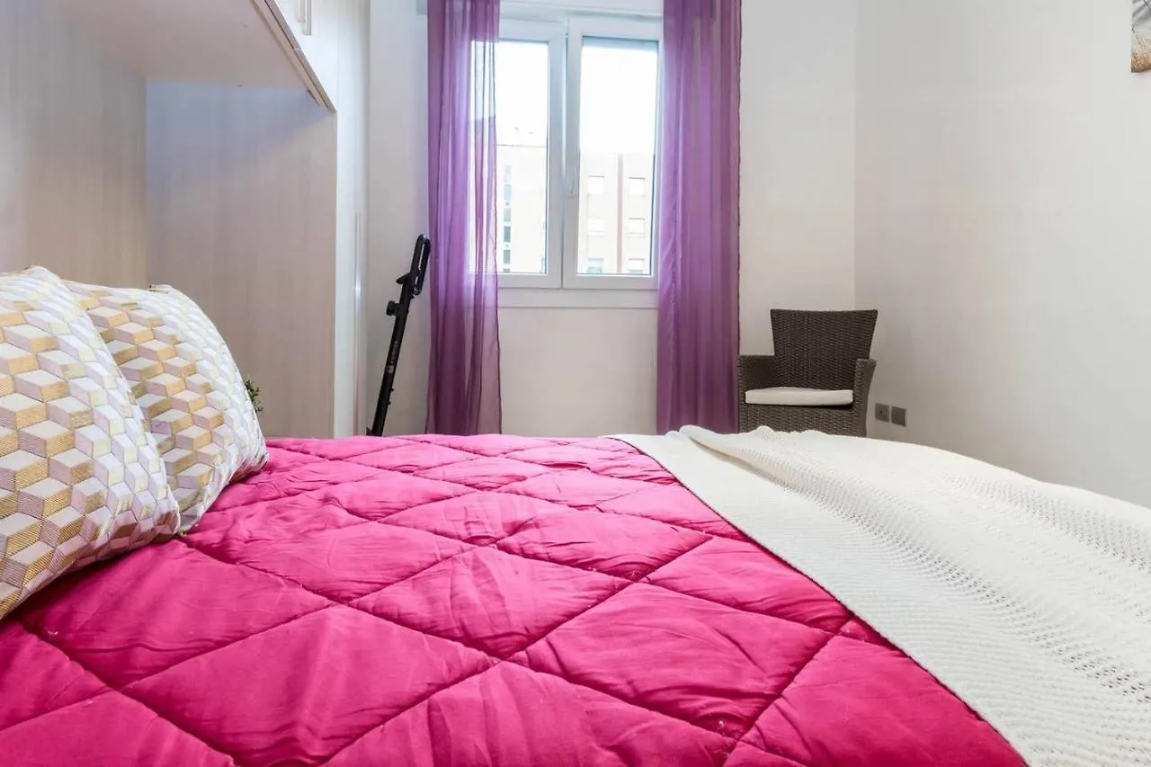 Altido Lovely Apt For 6 Located In Vibrant Gallaratese Milão Itália