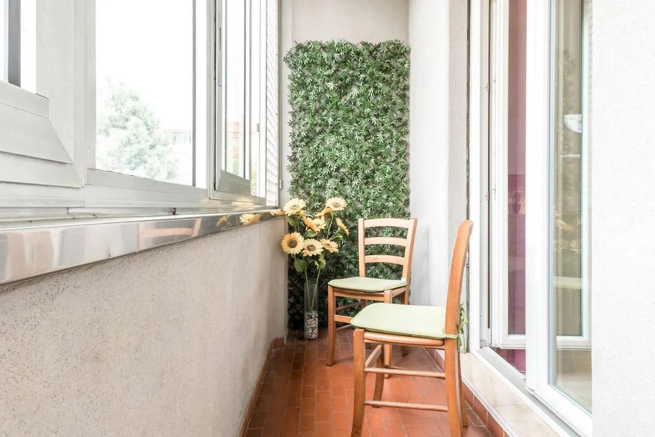 Altido Lovely Apt For 6 Located In Vibrant Gallaratese Milan 0*,  Italy