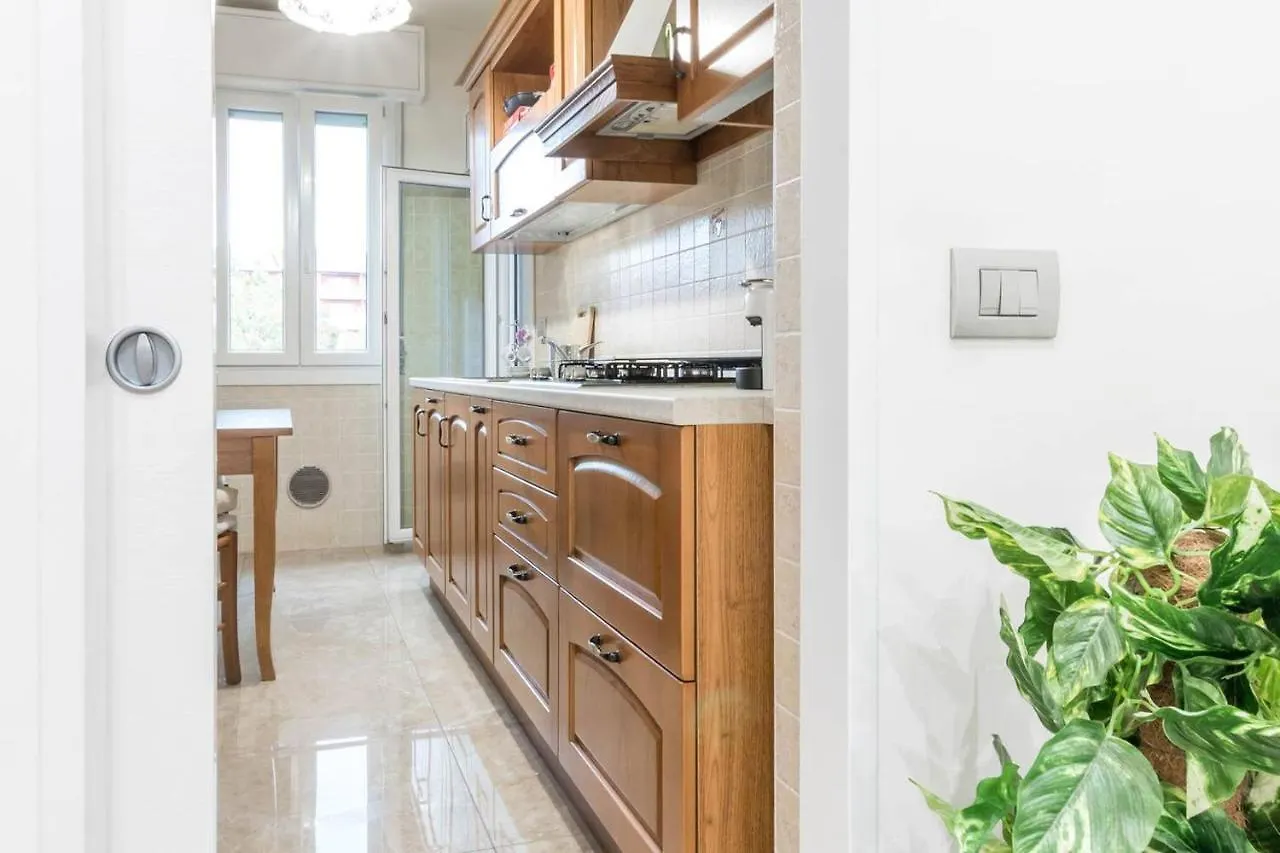 Altido Lovely Apt For 6 Located In Vibrant Gallaratese Milan Italy